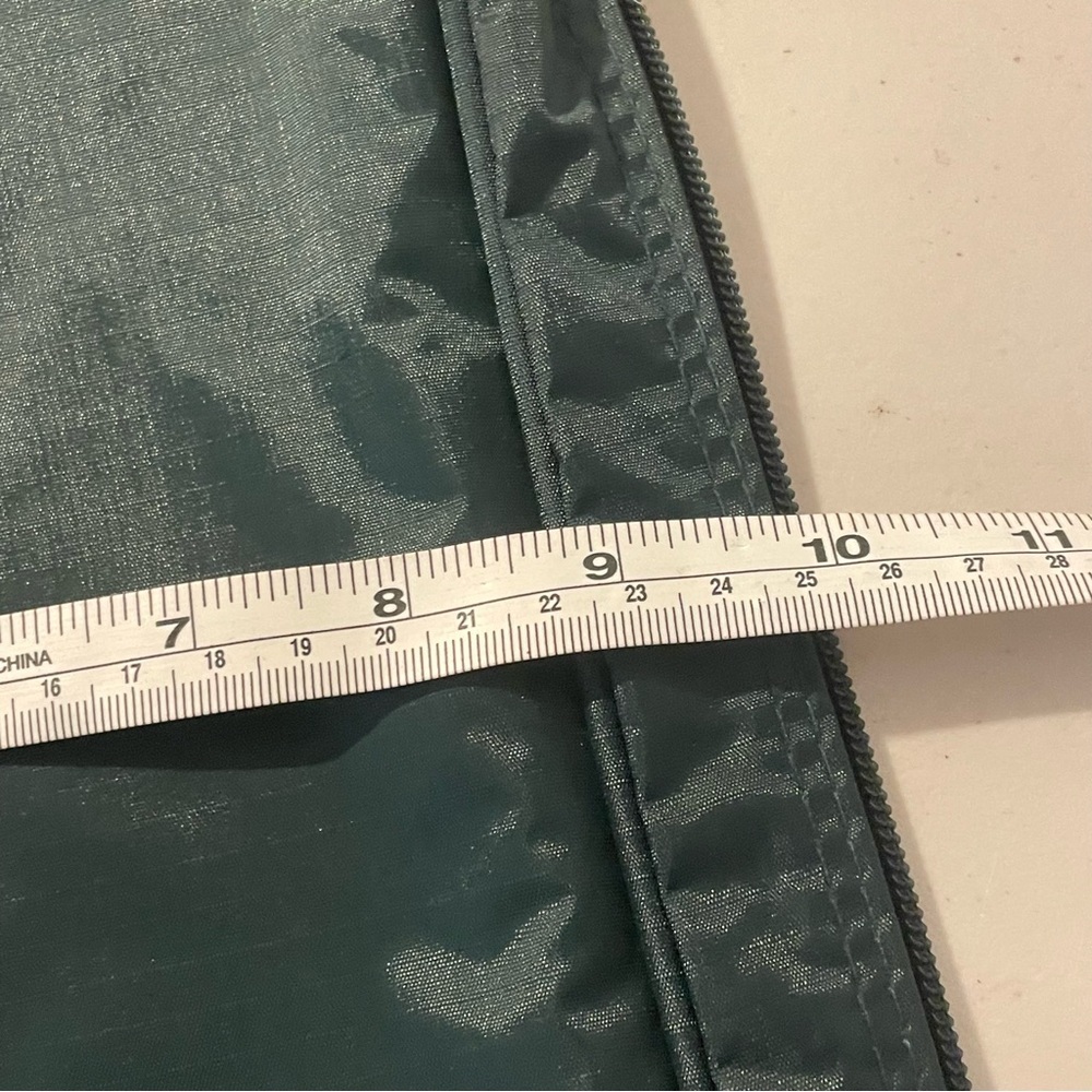 Vintage Eddie Bauer Green Garment Bag with Brown Trim - Picture 12 of 15